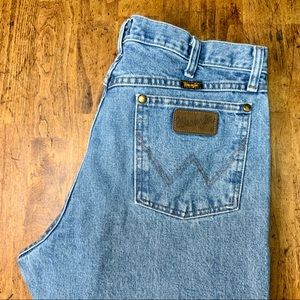 Wrangler | Light Wash Denim | Western Jean | 47 MWZ Regular Fit | 35 x 32